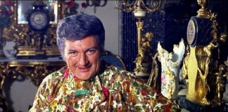 Trump Ditches Wall in Favour of Swansea Roadworks Style Barrier Donald Trump. Liberace, Bling,